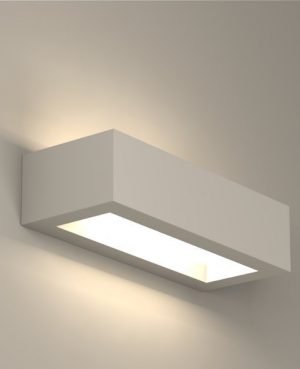 The Cleoni Korytko 30 Wall Light is a rectangular wall light with two diffusers on the top and bottom of the fitting providing bidirectional ambient lighting. Finished in white, easily painted to any desired colour.