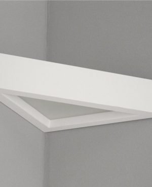 The Cleoni Trojkat Corner Light features a triangular design that sits snugly in a room corner, made of white ceramic. Requires E27 light source.